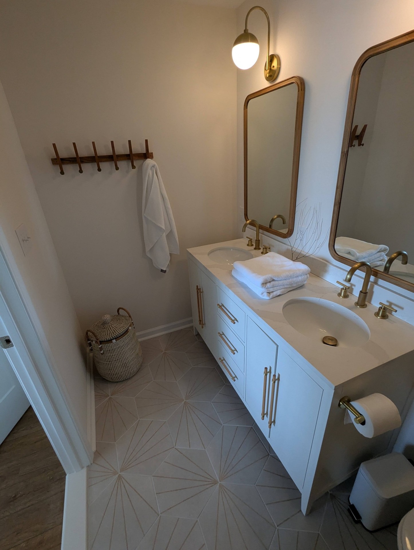 Main bathroom
